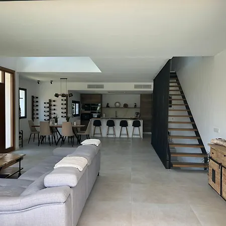 Luxury House In Puerto